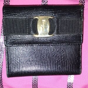 Black Textured Women's Wallet